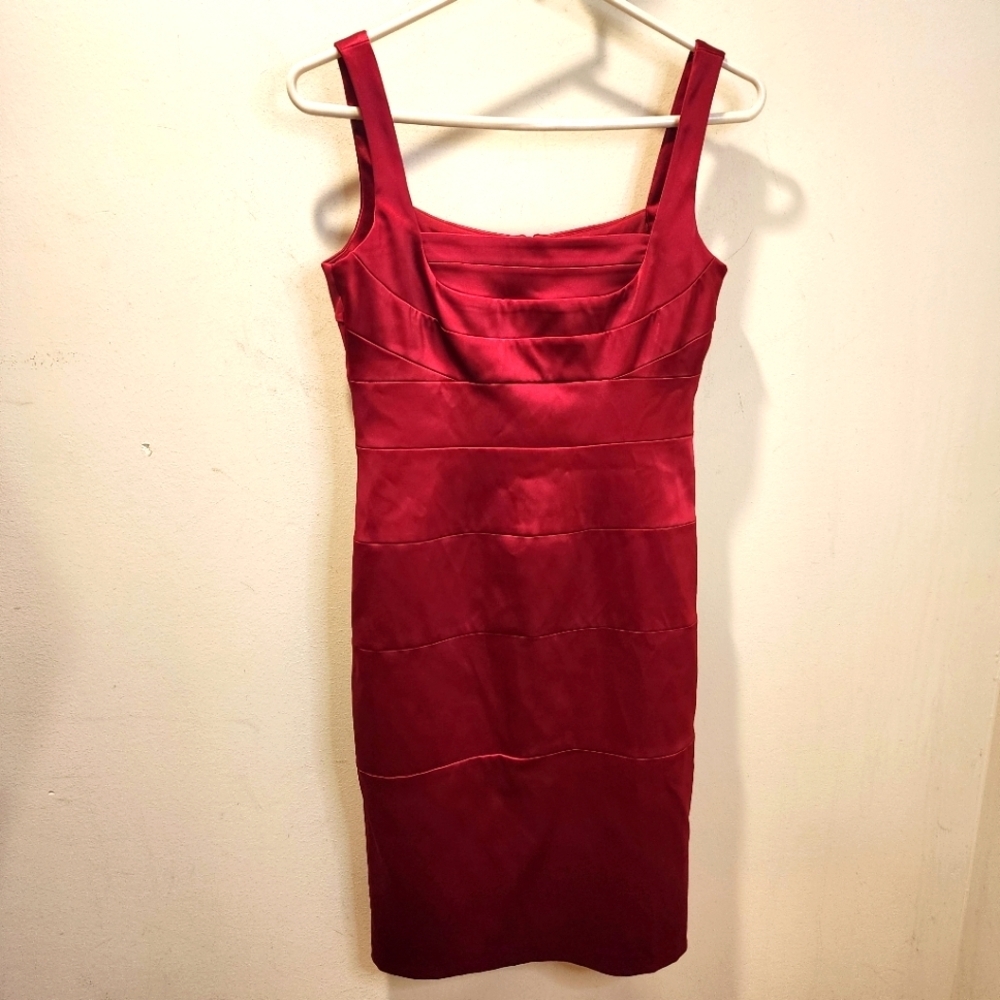 Dressbarn Collection Elegant Red Satin Sleeveless Bodycon Dress 4